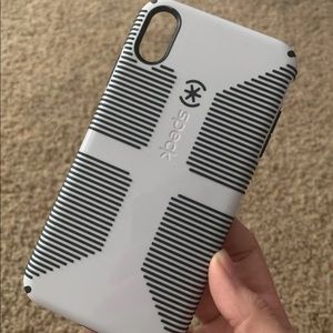 iPhone XS Max Speck Case